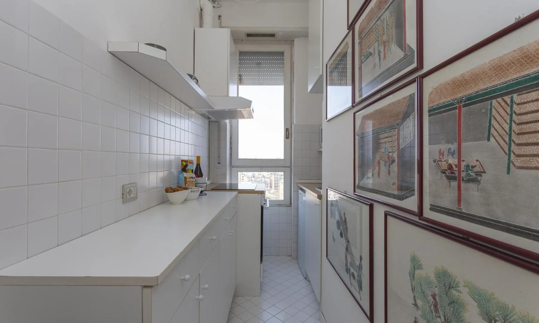 Skyline View Biancamano 1 Bdr With Balcony By Rentopolis Milan